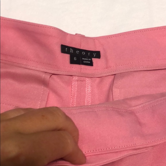 Pink shorts - Picture 2 of 5